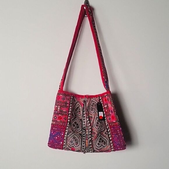 Anthropologie Tolani PatchWork Embroider Beaded Sequin Boho Batik Indian Bag Art - Picture 3 of 15